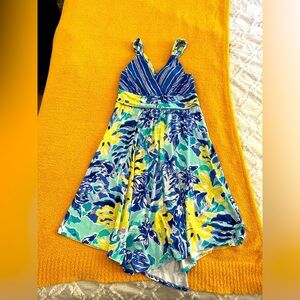Lilly Pulitzer XL summer dress. Only worn twice. Freshly cleaned.